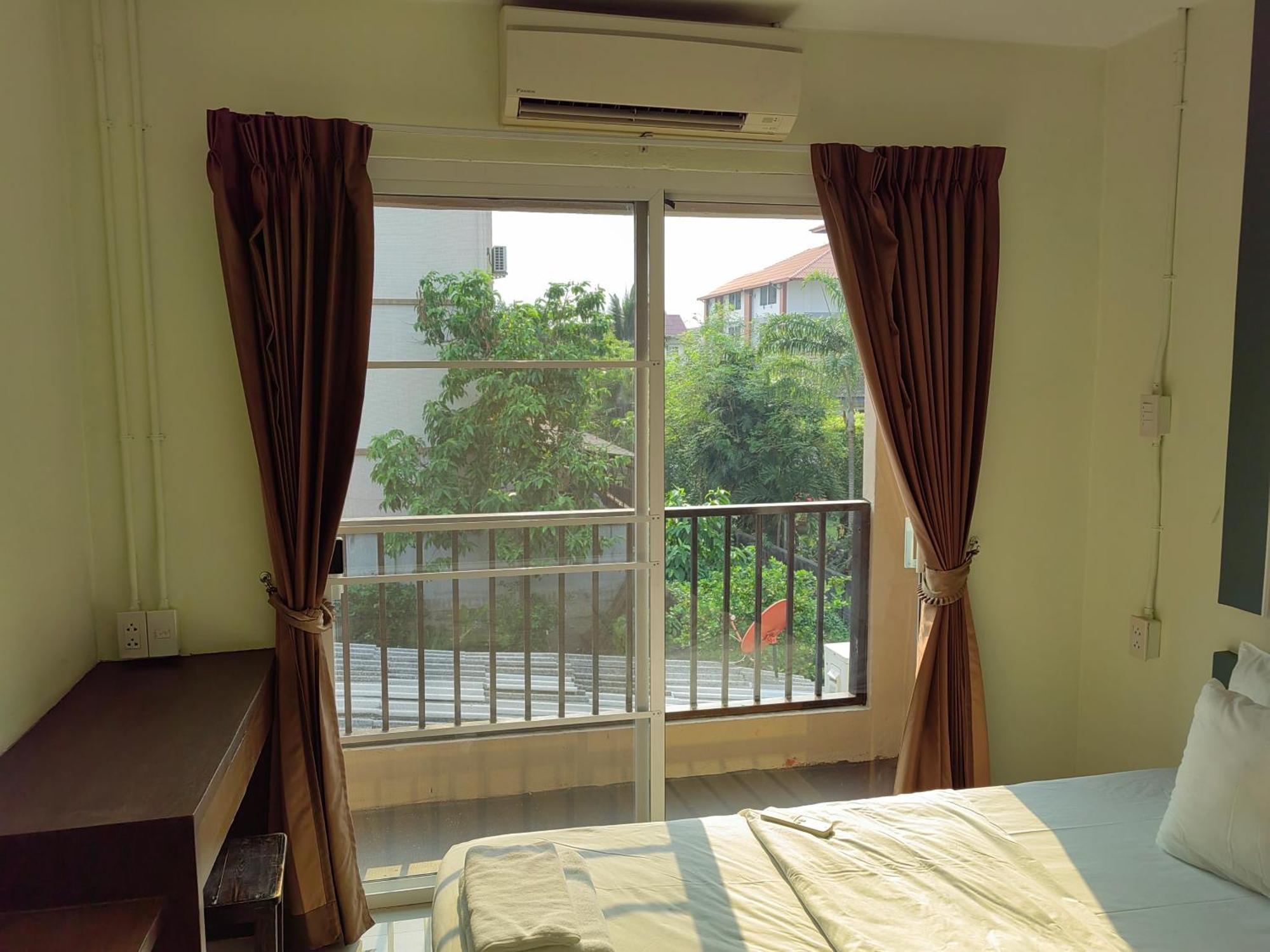 Kaysorn Residence And Guest House 치앙마이 외부 사진